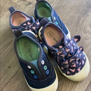 Set of 2 pairs cat and jack sneakers